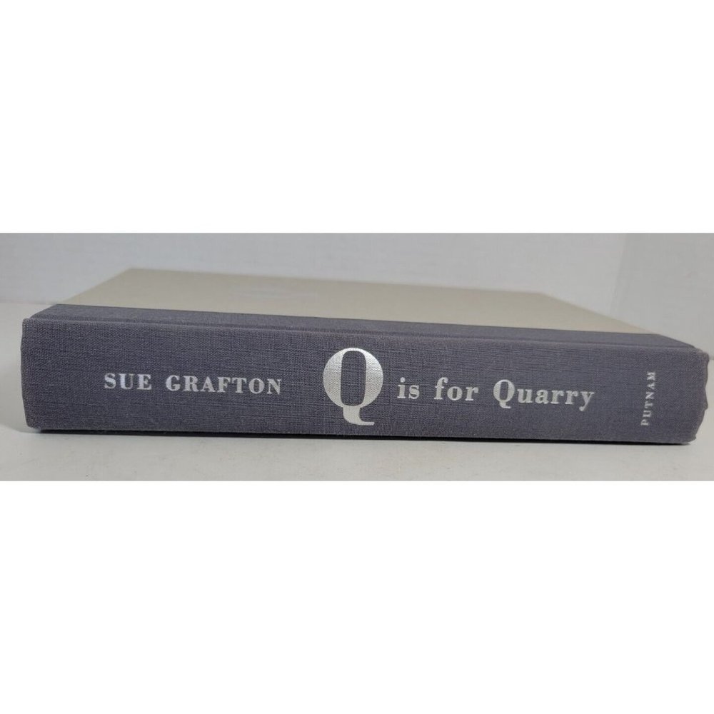 A Kinsey Millhone Novel Ser.: Q Is for Quarry by Sue Grafton (2002, Hardcover)